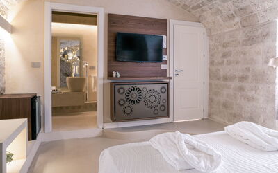 Alojamiento:&nbsp;Room Romantic Grotta Dei Millenari 6
