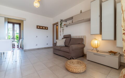 Casamare: Mueble, Sofá, Marco, Comodidad, Madera, Casa, Encendiendo, Sala, Diseño De Interiores, Piso