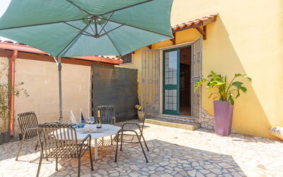 Villa Bellanova: villa-bellanova-garden