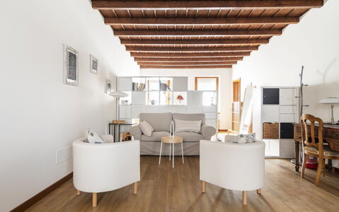 Alojamiento:&nbsp;Uriel Suite Apartment