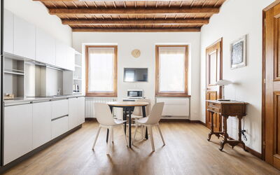 Alojamiento:&nbsp;Ariel Suite Apartment