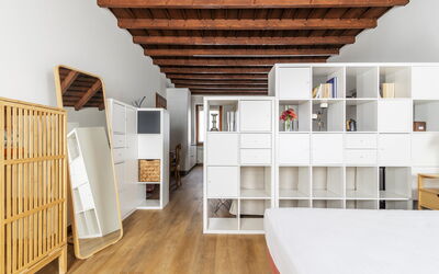 Alojamiento:&nbsp;Uriel Suite Apartment