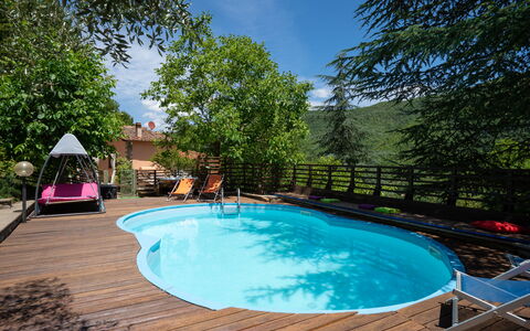 Villa La Vigna: Agua, Propiedad, Planta, Cielo, Piscina, Edificio, Naturaleza, Árbol, Sombra, Cuerpo De Agua