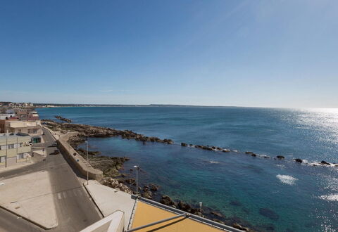 Suite Le Vele: Azul, Agua, Cuerpo De Agua, Horizonte, Mar, Costa, Costeras Y Los Accidentes Geográficos Oceánico, Oceano, Apuntalar, Playa