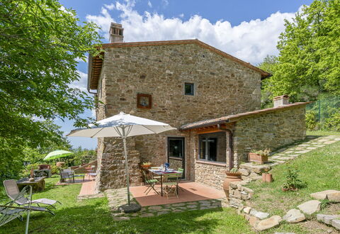Casa Bosco D'arte Holiday Home , Greve In Chianti,: Planta, Mueble, Edificio, Nube, Propiedad, Cielo, Árbol, Casa, Silla, Ventana