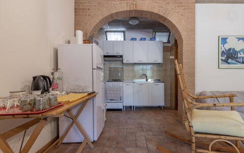 Casa Tramonti: Gabinetes, Mueble, Propiedad, Edificio, Mesa, Mostrador, Madera, Aparato De Cocina, Diseño De Interiores, Cocina