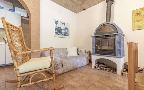 Casa Tramonti: Mueble, Madera, Diseño De Interiores, Marco, Edificio, Piso, Suelo, Silla, Bienes Raíces, Sala