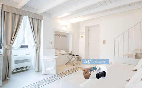 Alojamiento:&nbsp;Iris Junior Suite 7, Dimora Osanna