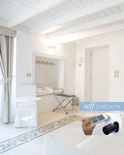 Iris Junior Suite 7, Dimora Osanna