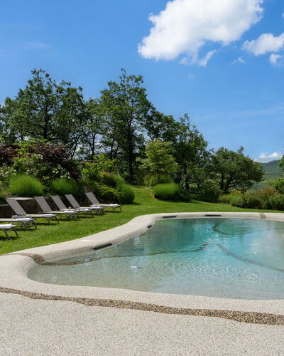 Villa Torre delle Rose: Nube, Agua, Cielo, Planta, Los Recursos Hídricos, Propiedad, Paisaje Natural, Árbol, Piscina, Paisaje