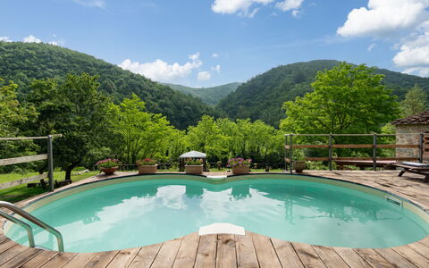 Locanda Di Alberi Without Kitchen: Agua, Cielo, Nube, Los Recursos Hídricos, Propiedad, Piscina, Montaña, Verde, Naturaleza, Azur