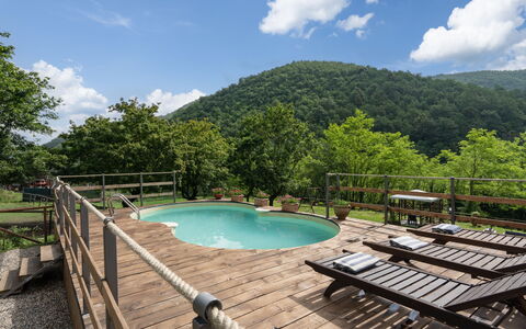 Locanda Di Alberi Without Kitchen: Nube, Agua, Cielo, Los Recursos Hídricos, Planta, Naturaleza, Árbol, Piscina, Paisaje Natural, Cerca