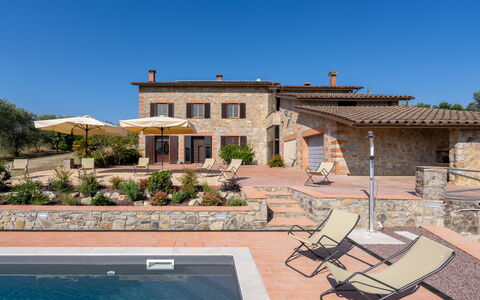 Casa Di Luca, Pool, Castelnuovo Berardenga: Casa, Inmuebles, Losa, Piscina, Paisajismo, Villa, Casa De Campo, Guijarro, Diseño, Fuente De Agua