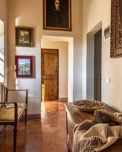 Monticchiello Apartment With Garden, Wifi, Pienza,: Marco, Mueble, Propiedad, Mesa, Edificio, Madera, Diseño De Interiores, Arquitectura, Suelo, Silla