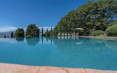 Orcia Panoramic View With Pool: Agua, Cielo, Planta, Azur, Piscina, Árbol, Nube, Paisaje Natural, Ocio, Paisaje