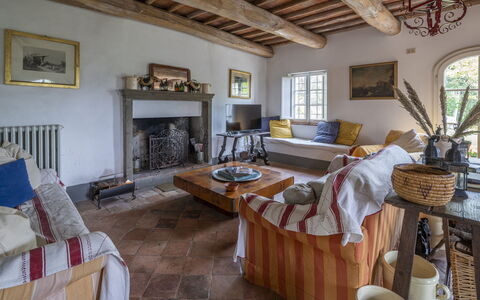La Casa Dei Limoni, Camaiore, Pet Friendly, Wifi: Mueble, Pared, Madera, Piso, Diseño De Interiores, Silla, Casa, Sala, Sofá, Mesa