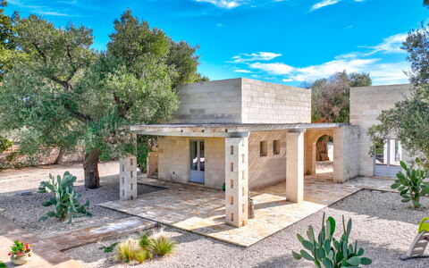 Tenuta Palù: Planta, Nube, Cielo, Árbol, Arquitectura, El Terreno Del Lote, Paisaje, Sombra, Bienes Raíces, Fachada