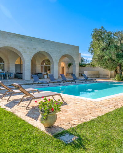 Tenuta Palù: Planta, Propiedad, Cielo, Agua, Azur, Árbol, Piscina, Edificio, Sombra, Paisaje