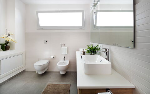 Casa Biancoverde - Marsala, Sicilia: Planta, Propiedad, Grifo, Arreglo De Tubería, Ventana, Blanco, Baño, Lavabo, Lavabo Del Baño