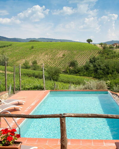 Le Masse - Greve In Chianti, Toscana: Nube, Cielo, Agua, Planta, Flor, Propiedad, Naturaleza, Piscina, Mueble Para Exteriores, Cuerpo De Agua