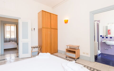 Angelico: Edificio, Mueble, Propiedad, Gabinetes, Comodidad, Azur, Madera, Cajón, Puerta