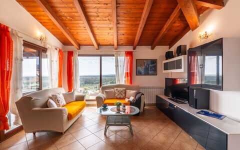 Sea View: Sofá, Mueble, Propiedad, Mesa, Edificio, Naranja, Madera, Sala, Comodidad, Encendiendo