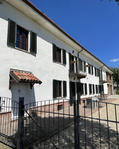 Casa 'il Nocciolo': Cielo, Propiedad, Ventana, Planta, Edificio, Nube, Arquitectura, Cerca, Puerta, Casa