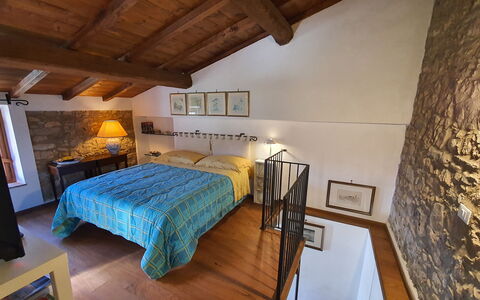 Il Cantuccio: Propiedad, Comodidad, Madera, Marco De La Cama, Diseño De Interiores, Suelo, Cama, Almohada, Madera Dura, Edificio
