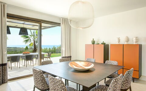 Villa Agata - Sea View | By Rocco Forte Villas: Mesa, Mueble, Propiedad, Planta, Silla, Madera, Diseño De Interiores, Encendiendo, Edificio, Suelo