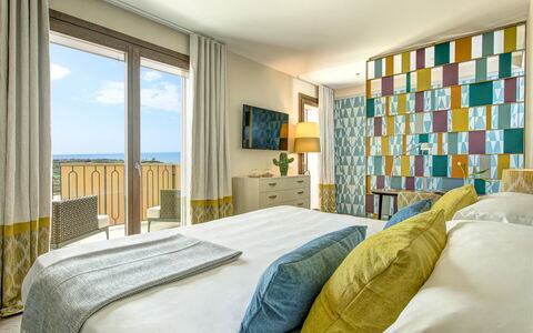 Villa Agata - Sea View | By Rocco Forte Villas: Propiedad, Mueble, Ventana, Comodidad, Azur, Edificio, Textil, Marco De La Cama, Madera, Diseño De Interiores