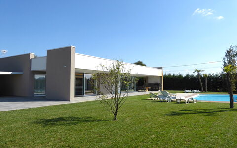 Stima Home, Padova, Pool, Ac: Arquitectura, Casa, El Terreno Del Lote, Sombra, Hormigón, Paisajismo, Inmuebles, Yarda, Jardín, Césped