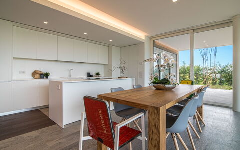 Stima Home, Padova, Pool, Ac: Mesa, Mueble, Planta, Propiedad, Gabinetes, Mostrador, Madera, Planta De Casa, Diseño De Interiores, Piso