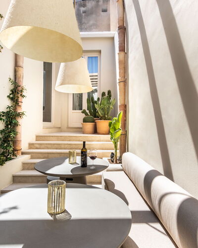 Alma Suite: Propiedad, Planta, Diseño De Interiores, Arquitectura, Madera, Suelo, Propiedad Material, Piso, Bienes Raíces, Diseño Urbano