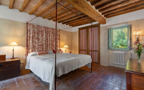 Casa Di Pietro In Vivo D'orcia, Pool: Pared, Habitación, Mueble, Cama, Diseño De Interiores, Madera, Techo, Sábana, Lecho, Piso