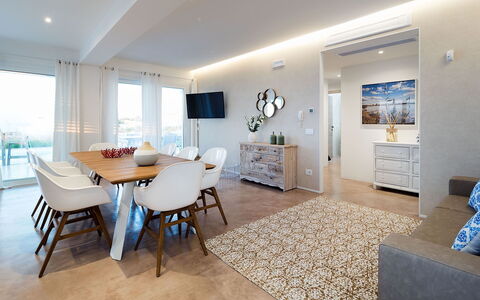 Villa Pachino: Mueble, Mesa, Edificio, Azur, Arquitectura, Ventana, Suelo, Casa, Sala, Piso