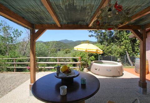 La Casetta: Cielo, Planta, Propiedad, Sombra, Encendiendo, Árbol, Arquitectura, Diseño De Interiores, Ocio, Paisaje
