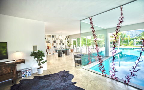 Terrasini Luxury Villa: Planta, Marco, Agua, Piscina, Planta De Casa, Verde, Maceta, Edificio, Suelo, Piso