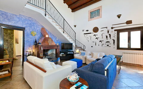 Villa Castellammare: Marco, Mueble, Propiedad, Sofá, Mesa, Comodidad, Ventana, Azur, Diseño De Interiores, Sala