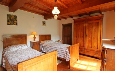 Casa Le Grotte: Propiedad, Mueble, Madera, Comodidad, Edificio, Diseño De Interiores, Mesa, Suelo, Madera Dura, Bienes Raíces