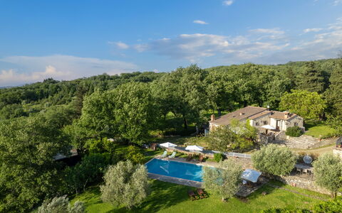 Villa Ida: Nube, Cielo, Planta, Ecorregión, Paisaje Natural, Árbol, Tierras Altas, El Terreno Del Lote, Cúmulo, Bienes Raíces