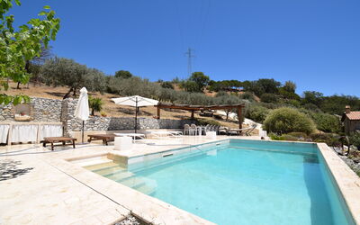 Villa Roccella Ionica, Sea View, a c: Agua, Planta, Cielo, Piscina, Edificio, Árbol, Mueble Para Exteriores, Ocio, Material Compuesto, Paisaje