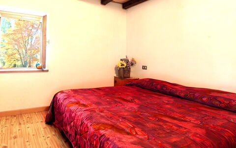 Baita a Pieve Tesino Mountain And Lake: Propiedad, Mueble, Edificio, Madera, Comodidad, Marco De La Cama, Textil, Diseño De Interiores, Arquitectura, Suelo