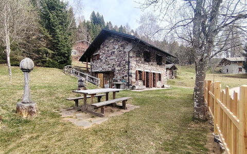 Baita a Pieve Tesino Mountain And Lake: Árbol, Casa, Casa, Cabaña, Área Rural, Pueblo, Alerce, Casa De Campo, Cuarto De Troncos