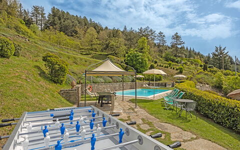La Montana: Cielo, Nube, Planta, Árbol, El Terreno Del Lote, Hierba, Diseño Urbano, Piscina, Ocio, Biome