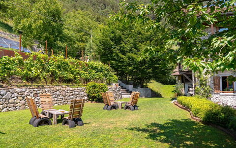 La Meridiana: Arbusto, Jardín, Cobertura Del Suelo, Cordillera, Valle, Eco Hotel, Sombra, Mueble Para Exteriores, Césped