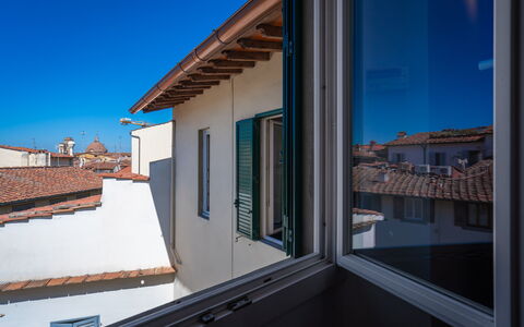 Belle Donne Apartment, Tornabuoni, Florence, Wifi: Cielo, Edificio, Ventana, Madera, Sombra, Diseño Urbano, Casa, Bienes Raíces, Fachada