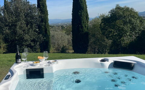 Villacolle 1, Poggio a Caiano, Hot Tub, Wifi, Ac: Piscina, Arreglo De Tubería, Bañera, Jacuzzi, Recurso, Fuente De Agua, Eco Hotel, Mueble Para Exteriores, Planta De Casa