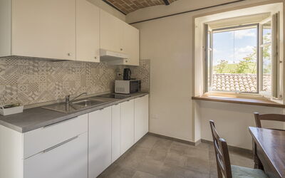 Arpusè - Ca Fredo Apartment with Pool: Piso, Madera, Cocina, Diseño De Interiores, Suelo, Mostrador, Techo, Electrodoméstico, Aparato De Cocina, Fregadero