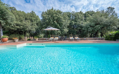 Santa Colomba House, Siena, Nature And Pool: Piscina, Recurso, Eco Hotel, Hacienda, Inmuebles, Reflexión, Fuente De Agua, Paisajismo, Villa, Piscina De Reflejo