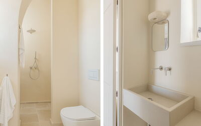 Camera 3 - Matrimoniale con Vista Giardino - Masse: Espejo, Arreglo De Tubería, Lavabo, Baño, Púrpura, Lavabo Del Baño, Edificio, Asiento Del Baño, Diseño De Interiores